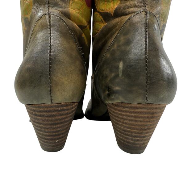 Boots - Picture 1 of 9